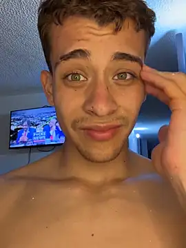 Snapshot of Lucas_her chatting on 03-14-26, 01:22 Lucas her online show from 03-14-26, 01:22