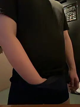 yuuuuusuke00 online show from 02-05-26, 03:24