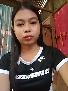 Snapshot of Heavens_night04 chatting on 02-26-26, 02:22 Heavens night04 online show from 02-26-26, 02:22