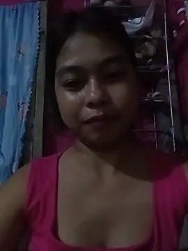 Snapshot of Heavens_night04 chatting on 02-17-26, 02:36 Heavens night04 online show from 02-17-26, 02:36