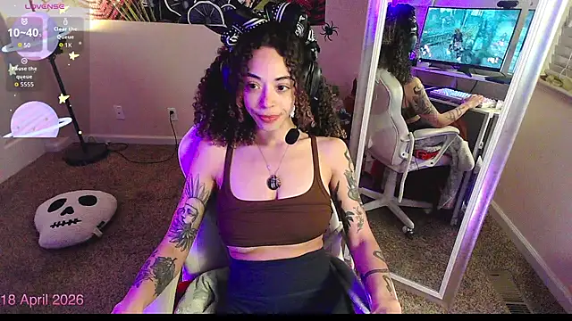 Snapshot of gunzinrose chatting on 04-19-26, 03:07 gunzinrose online show from 04-19-26, 03:07