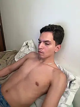 Snapshot of Heliox_noir chatting on 02-04-26, 09:43 Heliox noir online show from 02-04-26, 09:43