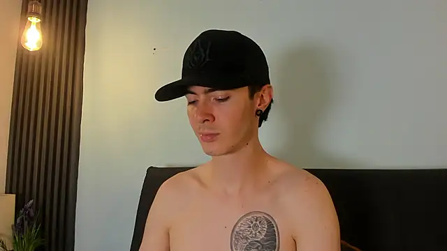 Lio      online show from 03-02-26, 07:15