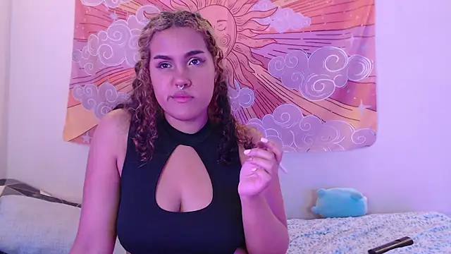 Snapshot of Eimy_star chatting on 02-11-26, 12:10 Eimy star online show from 02-11-26, 12:10