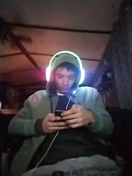 Snapshot of spooky425hd chatting on 02-14-26, 06:24 spooky425hd online show from 02-14-26, 06:24