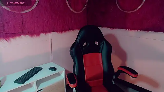 isabella vogue online show from 02-09-26, 12:14