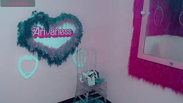 isabella vogue online show from 02-10-26, 11:42