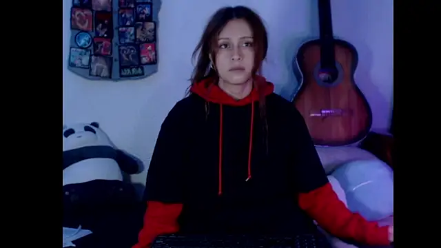 Lametaleralatina online show from 04-12-26, 03:59