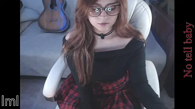 Snapshot of Lametaleralatina chatting on 06-24-26, 12:48 Lametaleralatina online show from 06-24-26, 12:48