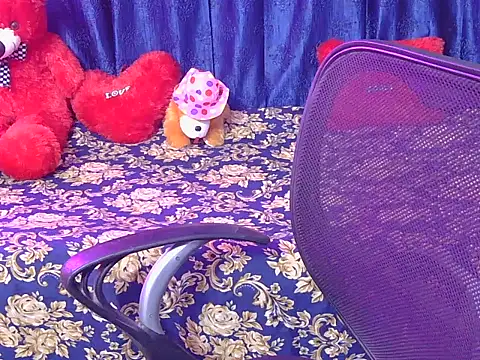 cute-manvii online show from 02-23-26, 05:52