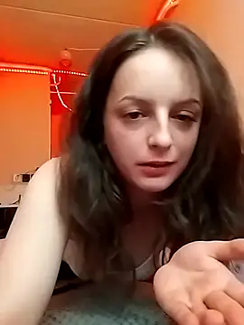 Snapshot of RoliNika22 chatting on 03-31-26, 10:17 RoliNika22 online show from 03-31-26, 10:17