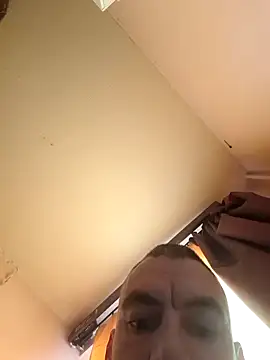 Snapshot of RoliNika22 chatting on 03-29-26, 02:19 RoliNika22 online show from 03-29-26, 02:19