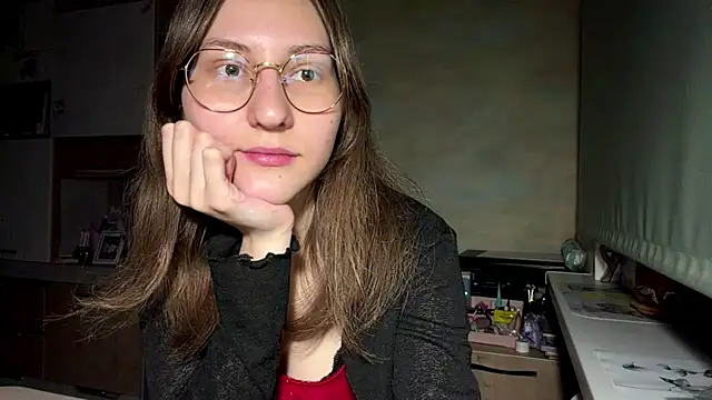 Miaaa Moon online show from 04-19-26, 05:25