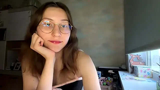 Miaaa Moon online show from 04-06-26, 03:02