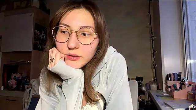 Snapshot of Miaaa_Moon chatting on 02-04-26, 01:50 Miaaa Moon online show from 02-04-26, 01:50