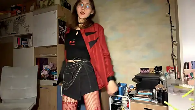 Snapshot of Miaaa_Moon chatting on 02-12-26, 04:29 Miaaa Moon online show from 02-12-26, 04:29