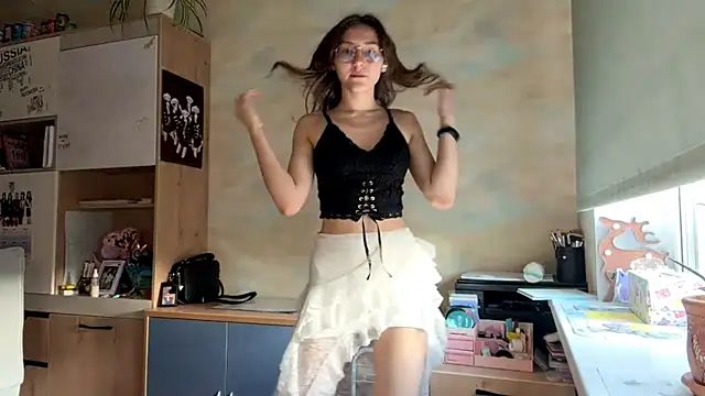 Miaaa Moon online show from 05-03-26, 03:04
