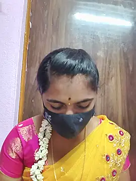 Snapshot of Tamil_Hot_Shana chatting on 05-24-26, 04:40 Tamil Hot Shana online show from 05-24-26, 04:40