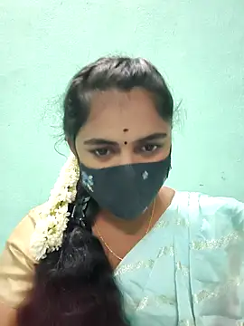 Snapshot of Tamil_Hot_Shana chatting on 06-01-26, 02:06 Tamil Hot Shana online show from 06-01-26, 02:06