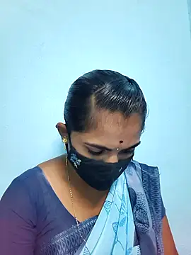 Snapshot of Tamil_Hot_Shana chatting on 04-22-26, 03:46 Tamil Hot Shana online show from 04-22-26, 03:46