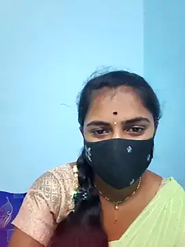 Snapshot of Tamil_Hot_Shana chatting on 04-24-26, 11:45 Tamil Hot Shana online show from 04-24-26, 11:45