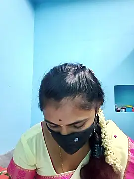Snapshot of Tamil_Hot_Shana chatting on 04-19-26, 08:48 Tamil Hot Shana online show from 04-19-26, 08:48