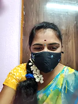 Snapshot of Tamil_Hot_Shana chatting on 04-20-26, 05:36 Tamil Hot Shana online show from 04-20-26, 05:36