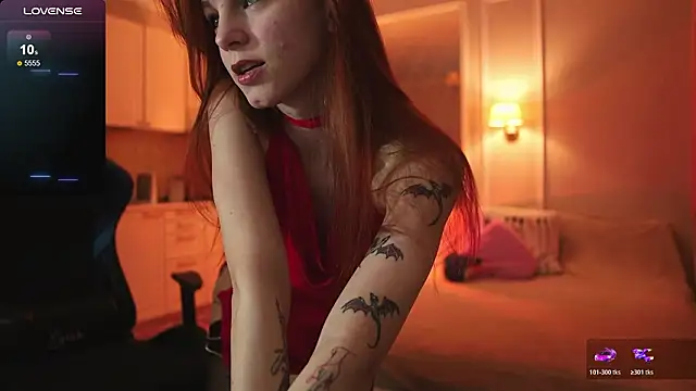 foxy red  online show from 02-13-26, 09:26