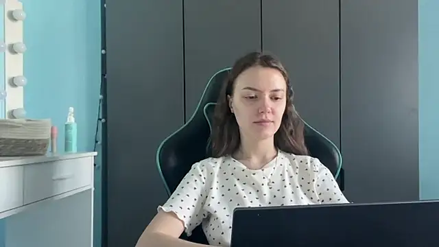 Snapshot of AndreeMerryman chatting on 02-17-26, 01:03 AndreeMerryman online show from 02-17-26, 01:03