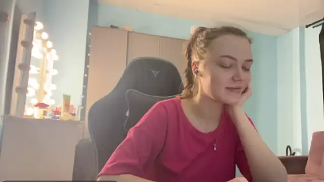 Snapshot of AndreeMerryman chatting on 03-02-26, 08:21 AndreeMerryman online show from 03-02-26, 08:21