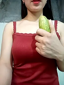 Snapshot of Vyvvyy69 chatting on 02-05-26, 12:28 Vyvvyy69 online show from 02-05-26, 12:28