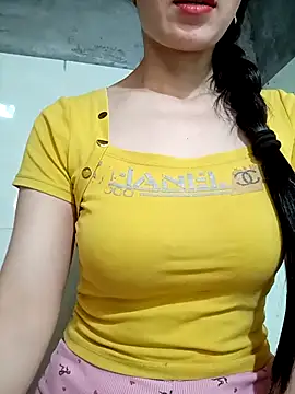 Snapshot of Vyvvyy69 chatting on 07-08-26, 10:05 Vyvvyy69 online show from 07-08-26, 10:05