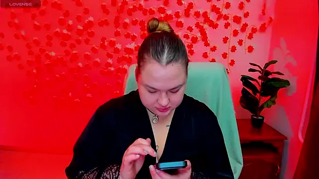 Sofiawetsweet online show from 02-09-26, 07:28