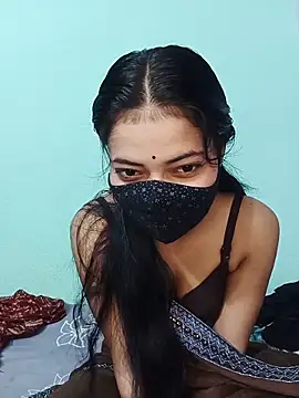 Snapshot of 18_year_old_girl chatting on 05-10-26, 03:43 18 year old girl online show from 05-10-26, 03:43