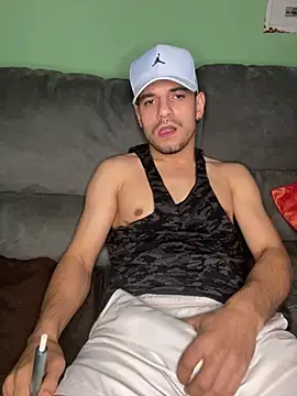 alessand180521 online show from 02-16-26, 04:38