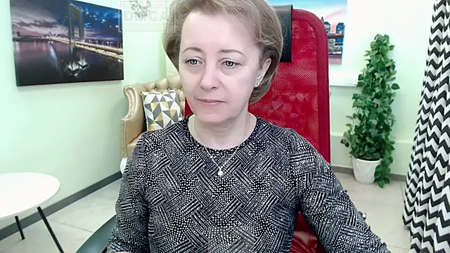 MONA W online show from 04-05-26, 09:49