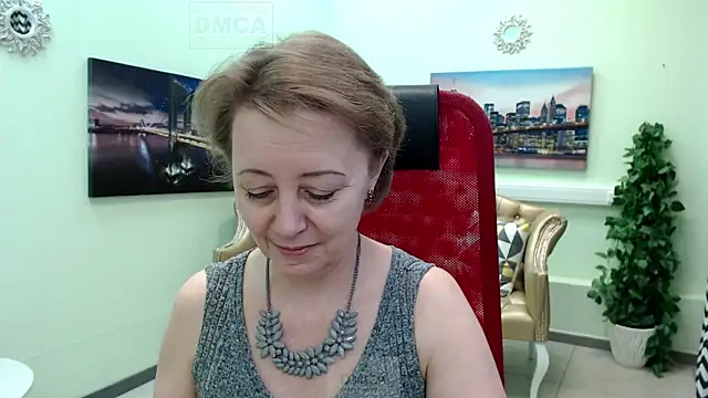 MONA W online show from 03-11-26, 11:04