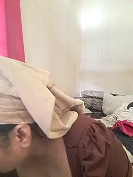 Zyramae 25 online show from 03-20-26, 06:03