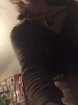 Snapshot of Sexyart00 chatting on 02-06-26, 03:30 Sexyart00 online show from 02-06-26, 03:30