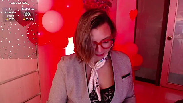 Snapshot of milfsecret69 chatting on 02-17-26, 11:51 milfsecret69 online show from 02-17-26, 11:51