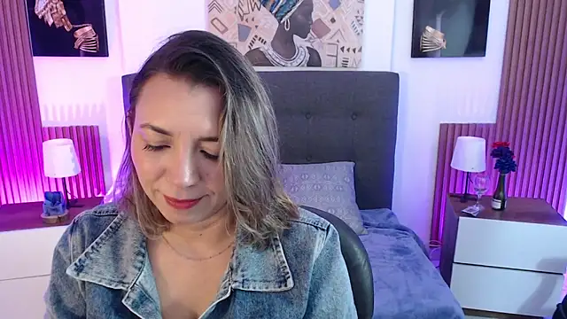 Snapshot of milfsecret69 chatting on 05-14-26, 11:07 milfsecret69 online show from 05-14-26, 11:07