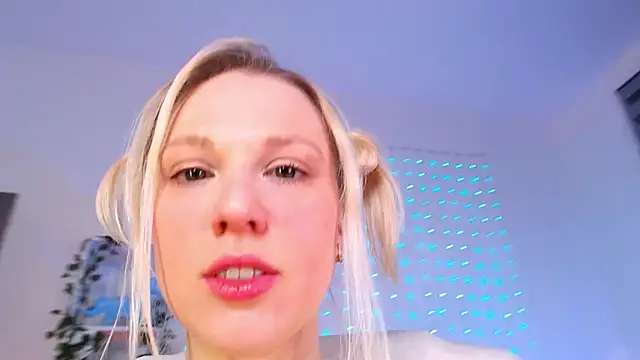 Betty Vega online show from 02-08-26, 03:48