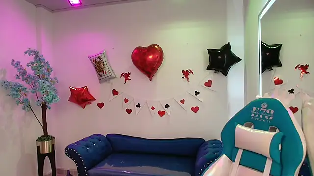 Snapshot of Madame_scarlett chatting on 02-11-26, 11:21 Madame scarlett online show from 02-11-26, 11:21