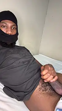 Snapshot of BoyfrienDick chatting on 03-05-26, 01:35 BoyfrienDick online show from 03-05-26, 01:35