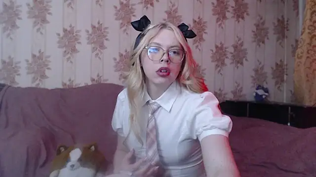 Cutie Bambi online show from 02-05-26, 11:06