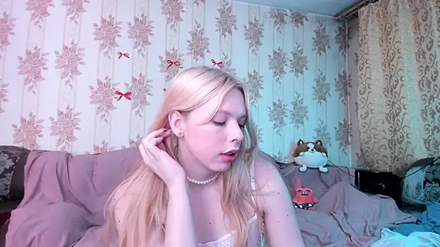 Cutie Bambi online show from 03-02-26, 11:06