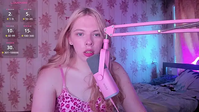 Cutie Bambi online show from 07-21-26, 12:28
