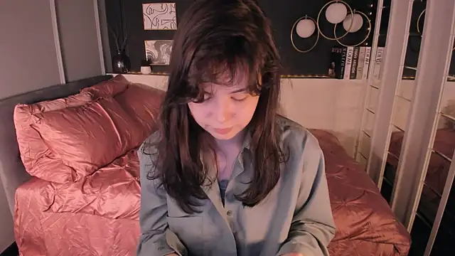Snapshot of Maykinkya chatting on 06-15-26, 01:55 Maykinkya online show from 06-15-26, 01:55