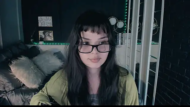 Snapshot of Maykinkya chatting on 07-30-26, 02:27 Maykinkya online show from 07-30-26, 02:27