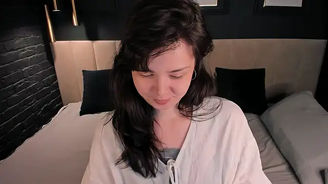 Snapshot of Maykinkya chatting on 06-10-26, 01:45 Maykinkya online show from 06-10-26, 01:45
